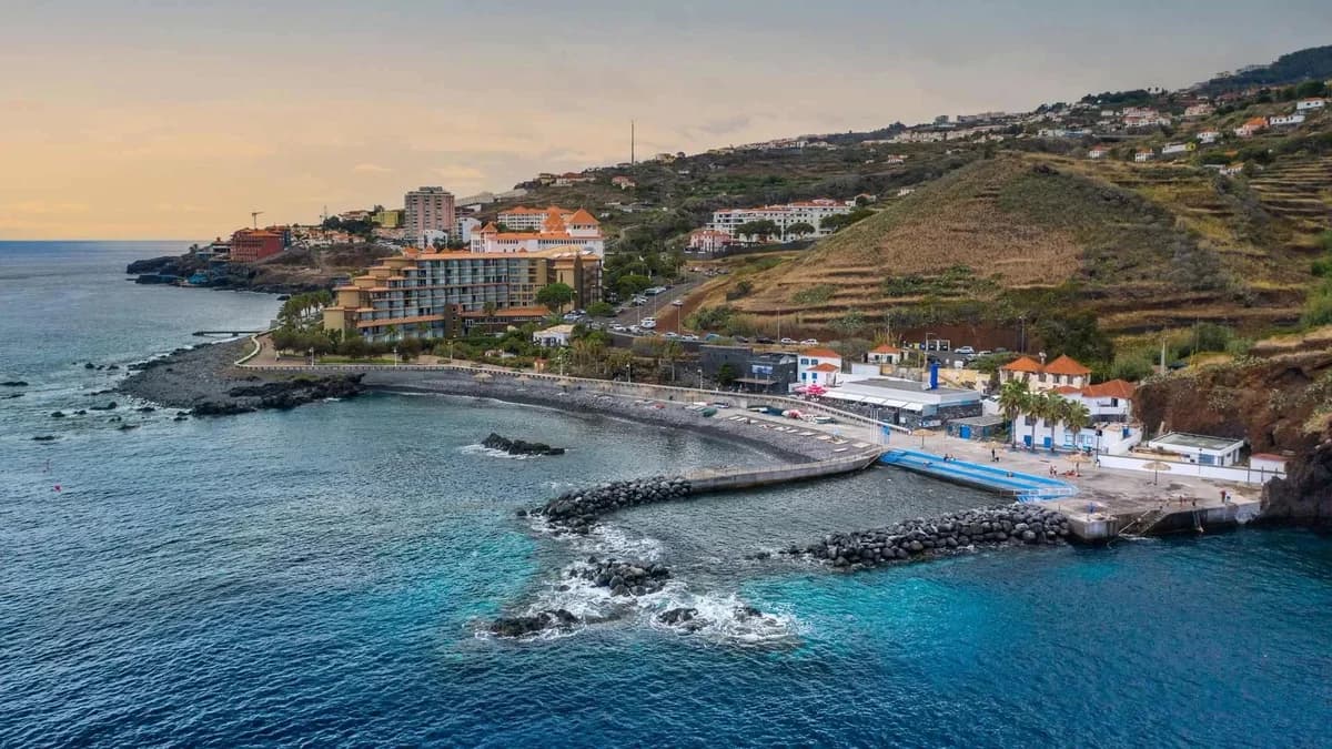 Praia dos Reis Magos in Santa Cruz
