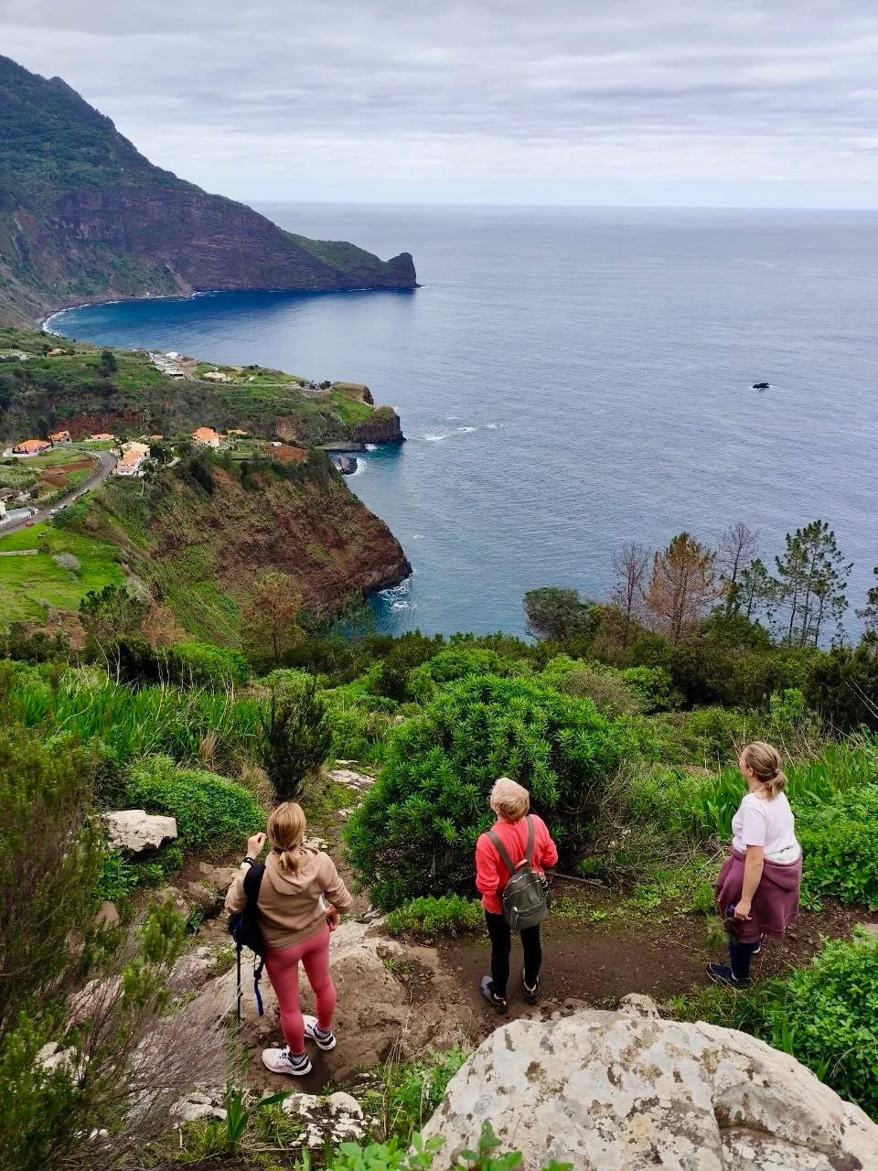 30% off guided hike