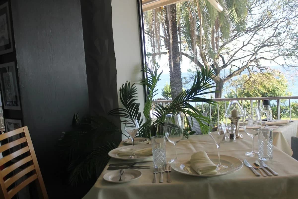 Legacy Lounge Bar and Restaurant