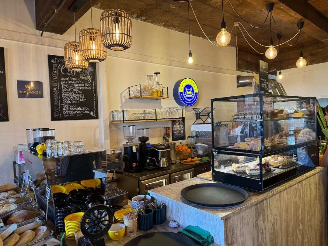 Gato Legal Coffee Roastery