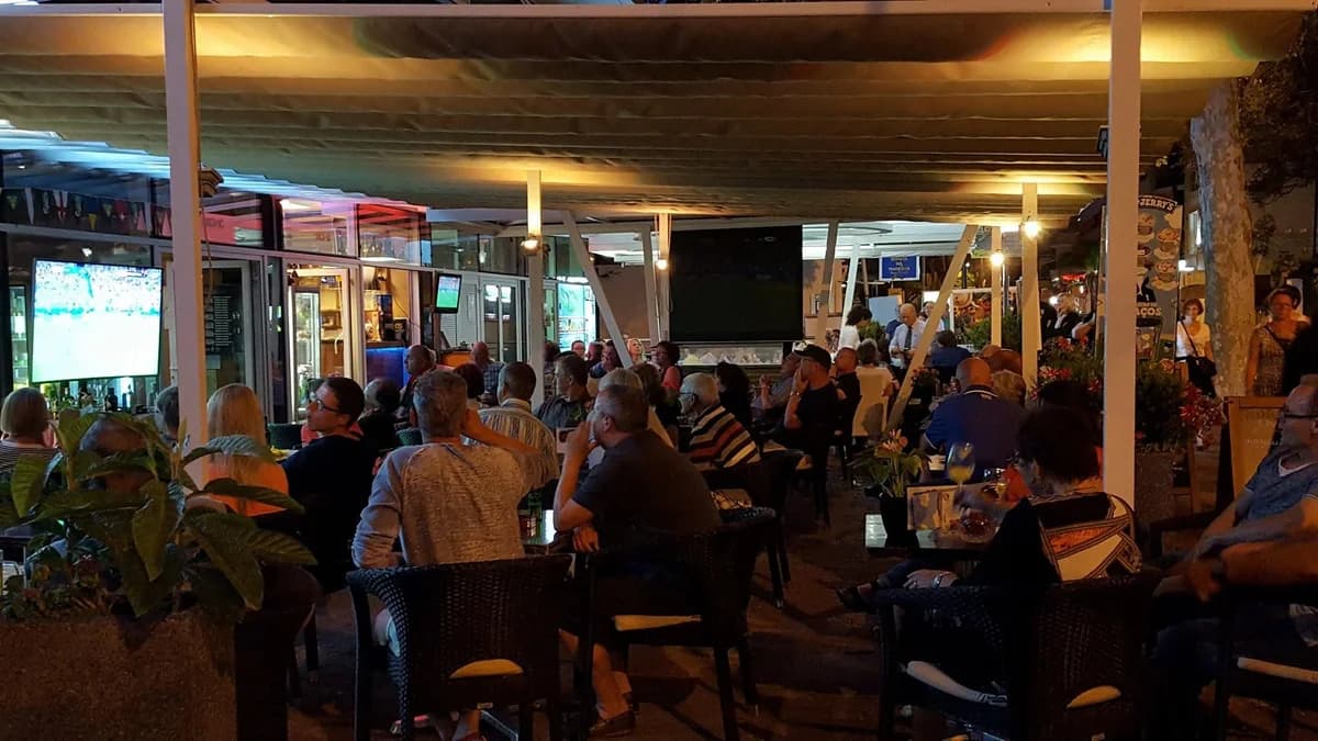 Borracheiros restaurant & sports bar