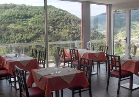 Lily's Restaurant