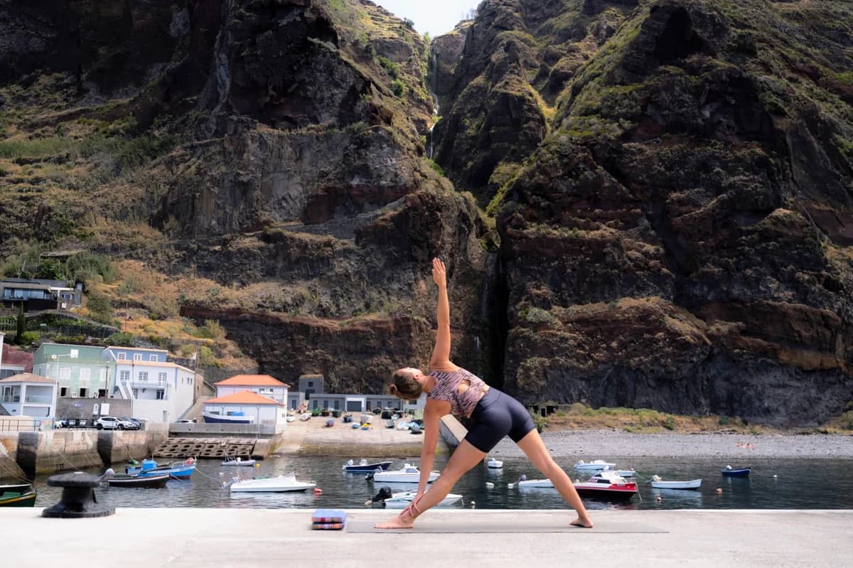 Yoga Lena do Mar
