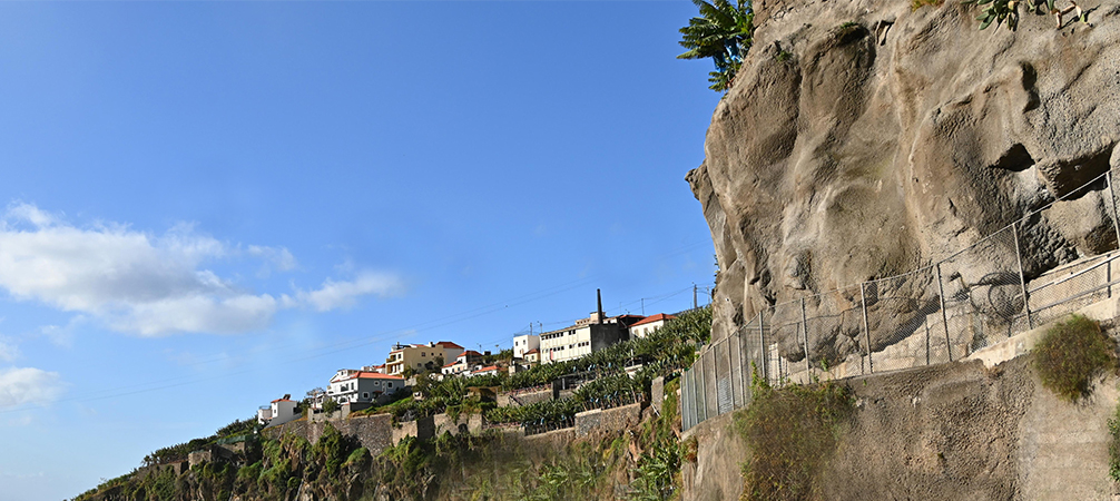 01.07.2022 Levadaentdeckungen oberhalb von Camara de Lobos — Aufstieg zur Levada da Castanheira, Fonte da Pedra — Foto 3