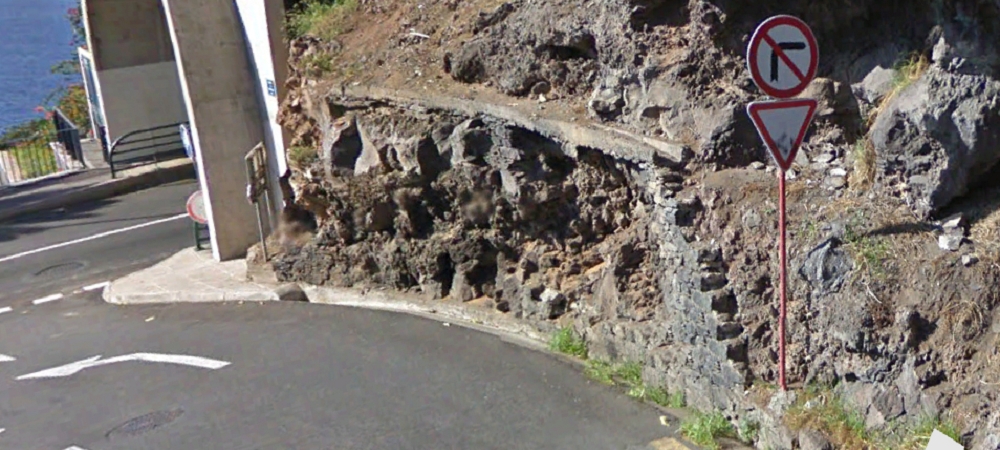 01.07.2022 Levadaentdeckungen oberhalb von Camara de Lobos — Verfallener Endast der Levada da Castanheira — Foto 3