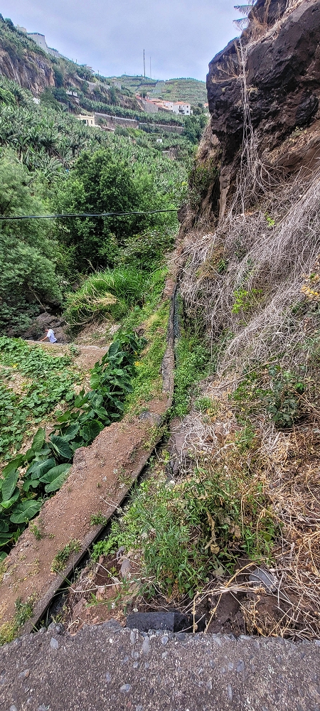 01.07.2022 Levadaentdeckungen oberhalb von Camara de Lobos — Die drei Wassermühlen — Foto 5