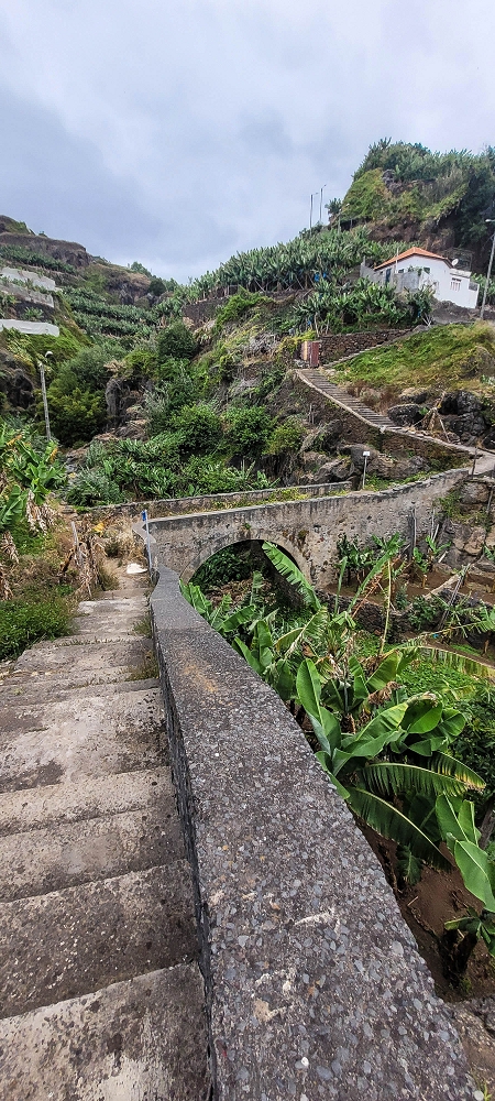 01.07.2022 Levadaentdeckungen oberhalb von Camara de Lobos — Die Levadaverteiler — Foto 3