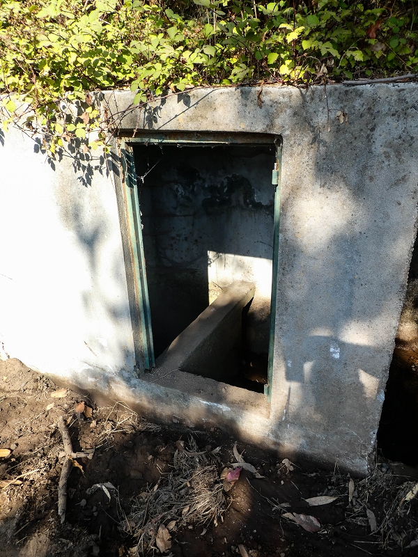 Levada da Rouca — Weiterverlauf zum Wasserhaus (Ende des aktuellen Verlaufes, evt. Verrohrung) — Foto 2