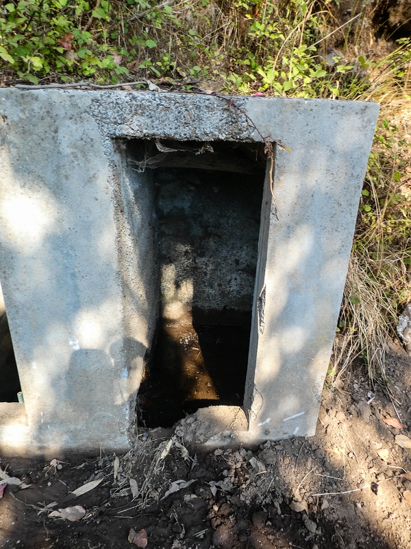 Levada da Rouca — Weiterverlauf zum Wasserhaus (Ende des aktuellen Verlaufes, evt. Verrohrung) — Foto 3