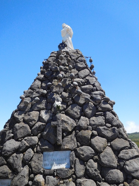 2 July 2016 Paul da Serra — Through the gorse to Nossa Senhora da Serra — photo 13