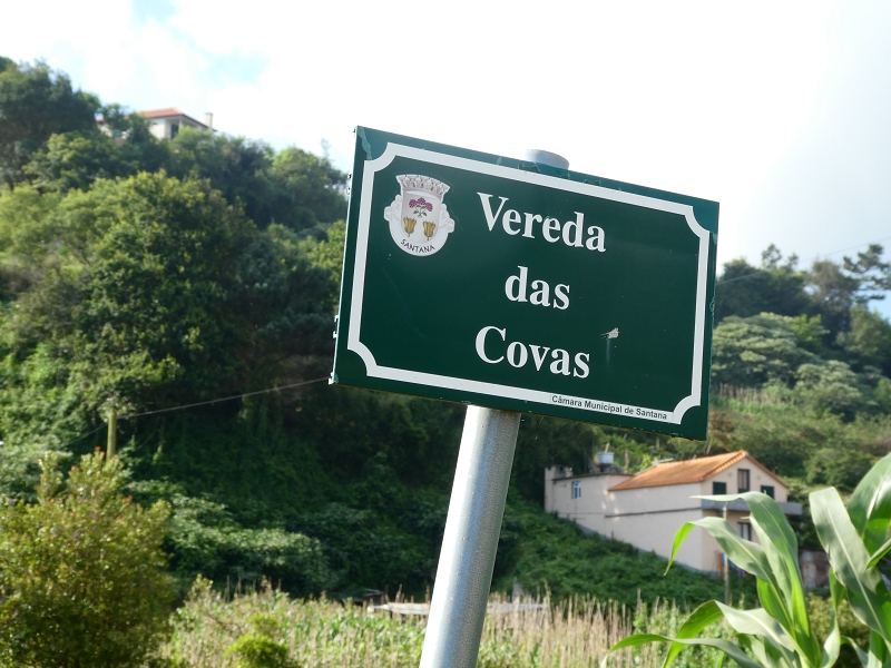 02.07.2018 Rocha do Navio und Levada do Cantinho, Miradouro de Santo Antonio — Weiter zur Bergstation der Rocha do Navio-Seilbahn — Foto 7