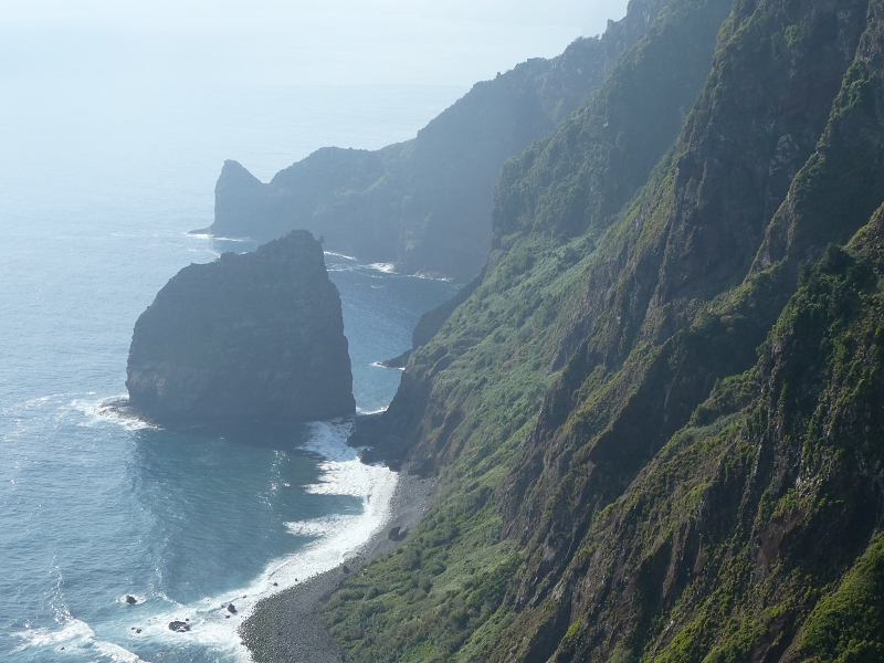 02.07.2018 Rocha do Navio und Levada do Cantinho, Miradouro de Santo Antonio — Abstieg nach Rocha do Navio — Foto 1