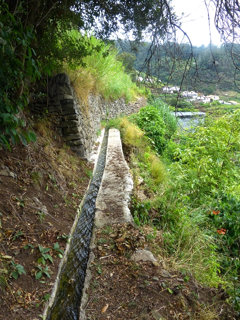 2 August 2014 5 Levadas around Maroços — On along the Levada do Marocos 2 to above Marocos — photo 21