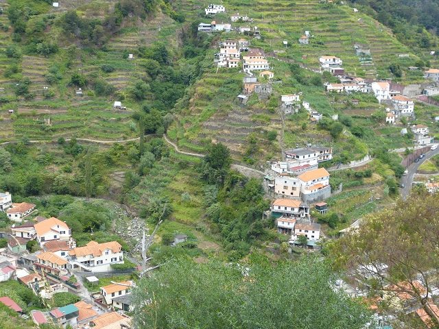 2 August 2014 5 Levadas around Maroços — On to the starting point and beyond, then back to the starting point — photo 2