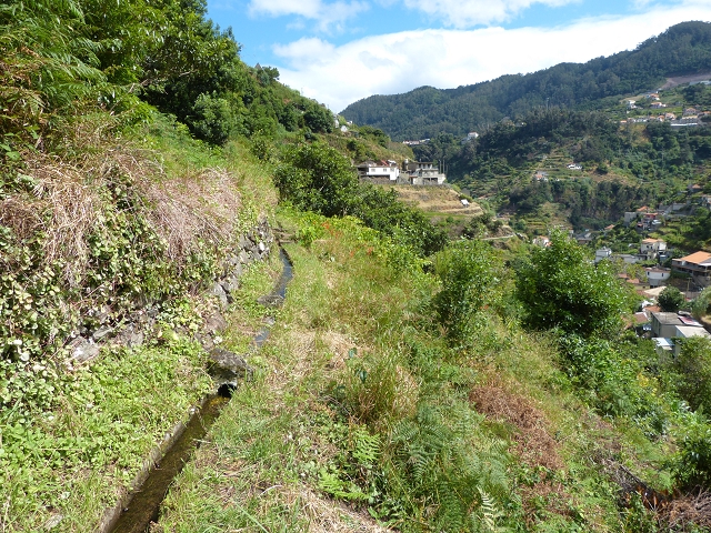 2 August 2014 5 Levadas around Maroços — Onto the Levada do Marocos 4, descent to the Levada do Canical — photo 7
