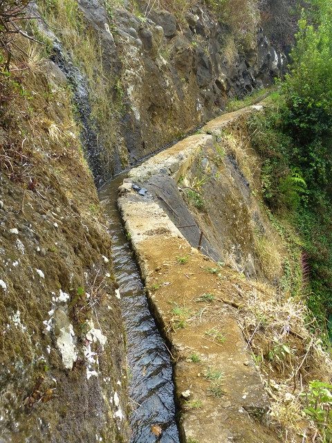 2 August 2014 5 Levadas around Maroços — On along the Levada do Marocos 2 to above Marocos — photo 6