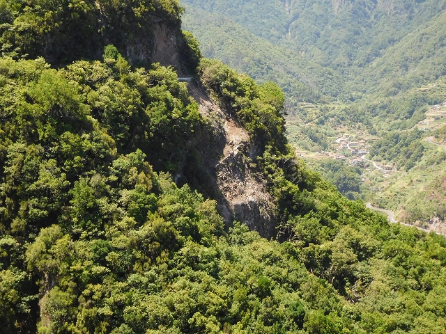 02.08.2015 Levada dos Tornos und das Fajas — Weiter zum Levadahaus — Foto 44