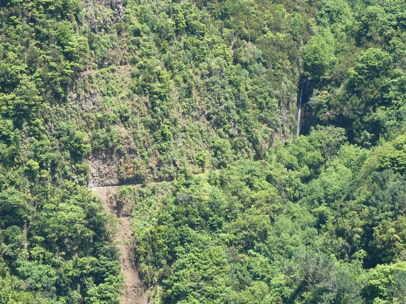 03.07.2018 Rundtour von Boaventura über die Ribeira dos Moinhos nach Achada da Madeira und zurück über die Levada da Achada Grande — Nach Tanque — Foto 9