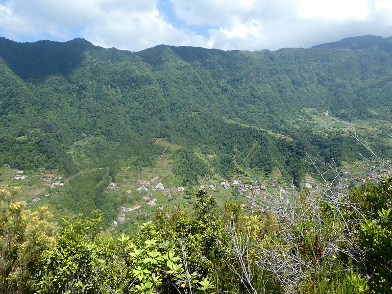 03.07.2018 Rundtour von Boaventura über die Ribeira dos Moinhos nach Achada da Madeira und zurück über die Levada da Achada Grande — Viewpopint mit Geodesico — Foto 10