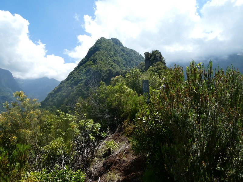 03.07.2018 Rundtour von Boaventura über die Ribeira dos Moinhos nach Achada da Madeira und zurück über die Levada da Achada Grande — Viewpopint mit Geodesico — Foto 11
