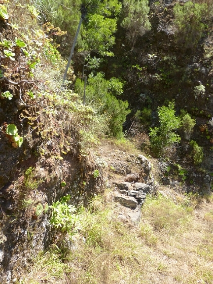 03.08.2013 Aguas dos Tornos — Aufstieg zur Levada do Barreiro — Foto 1