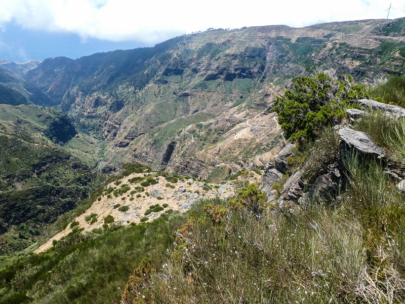 3 August 2021 Under the wind turbines — Miradouro do Cascalho — photo 3
