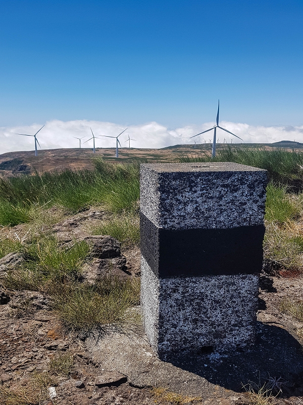 3 August 2021 Under the wind turbines — Fonte do Juncal — photo 4