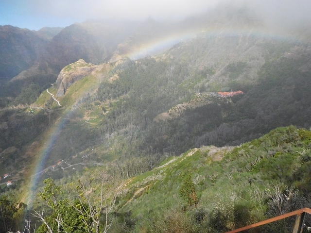 04.08.2015 Pico Grande — Das Speicherbecken des Kraftwerks Serra de Agua — Foto 9