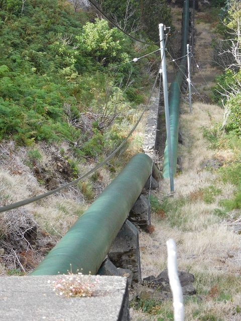 04.08.2015 Pico Grande — Das Speicherbecken des Kraftwerks Serra de Agua — Foto 10
