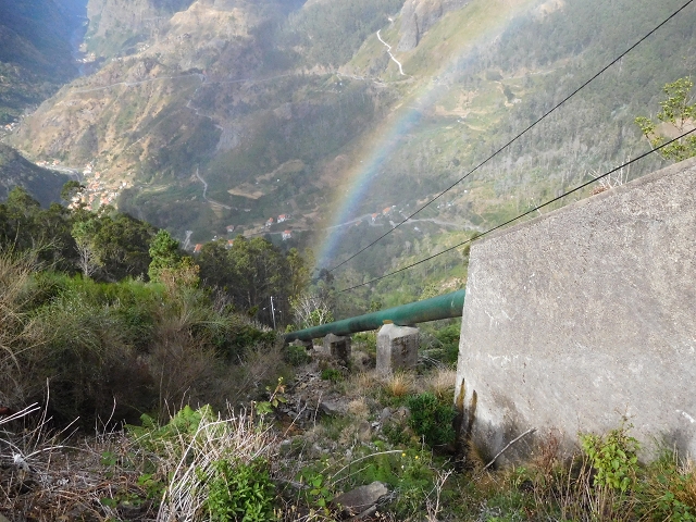 04.08.2015 Pico Grande — Das Speicherbecken des Kraftwerks Serra de Agua — Foto 18
