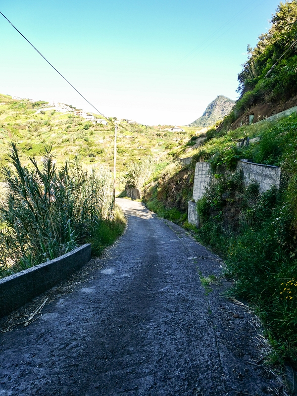 06.05.2019 Über den Pico da Coroa und die Boca do Risco — Von Maiata über Mostardal zur Levada da Fajazinha und zum Reservoir — Foto 1