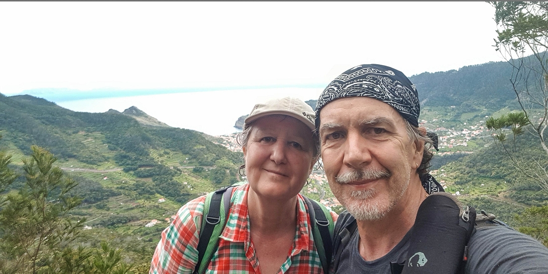 06.05.2019 Über den Pico da Coroa und die Boca do Risco — Auf dem Estrada Florestal da Serra das Funduras zu dessen Ende und zum Aussichtspunkt über Ribeira Seca — Foto 25