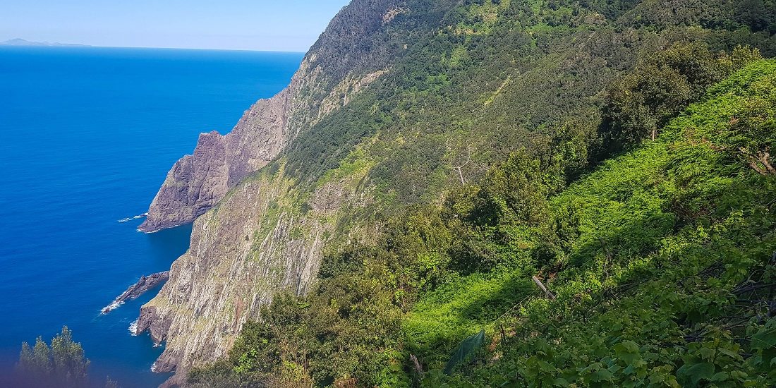 06.05.2019 Über den Pico da Coroa und die Boca do Risco — Auf dem Nordküstenweg nach Larano — Foto 8