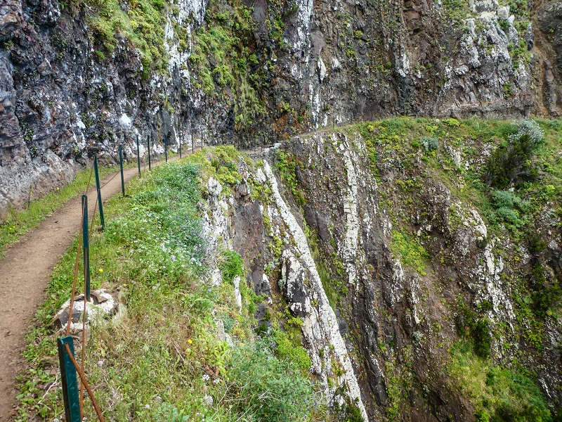06.05.2019 Über den Pico da Coroa und die Boca do Risco — Auf dem Nordküstenweg nach Larano — Foto 10