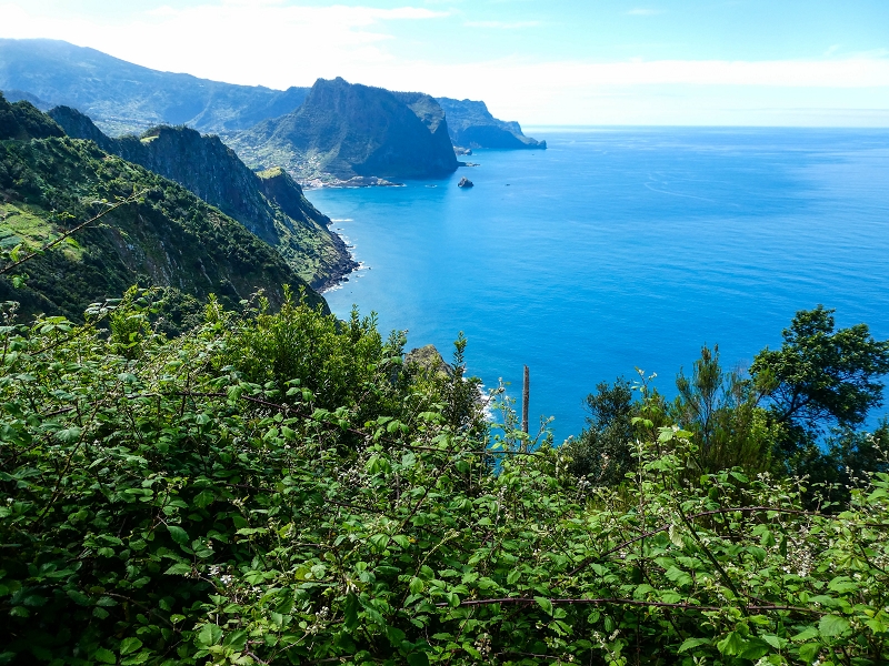 06.05.2019 Über den Pico da Coroa und die Boca do Risco — Auf dem Nordküstenweg nach Larano — Foto 30