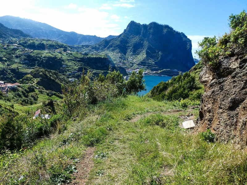 06.05.2019 Über den Pico da Coroa und die Boca do Risco — Abstieg nach Maiata de Baixo — Foto 3
