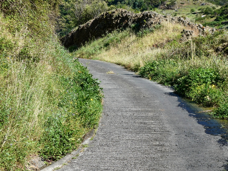 06.05.2019 Über den Pico da Coroa und die Boca do Risco — Von Maiata über Mostardal zur Levada da Fajazinha und zum Reservoir — Foto 4