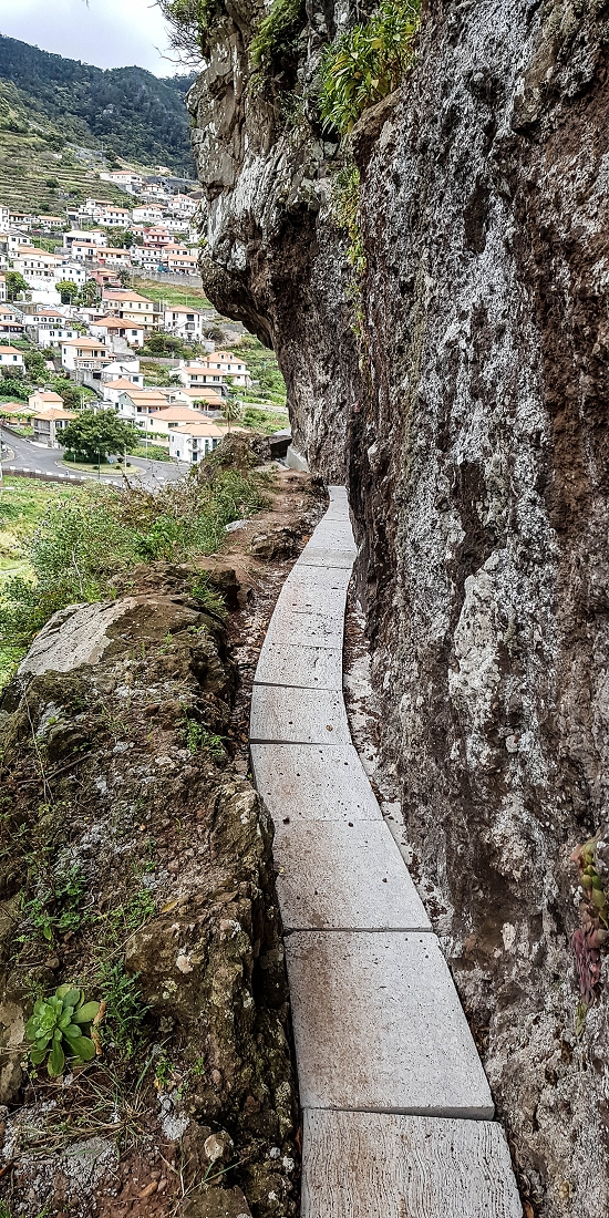 7 May 2019 Circular walk on two levadas around Machico — Exposed section as far as the tunnel portal — photo 6