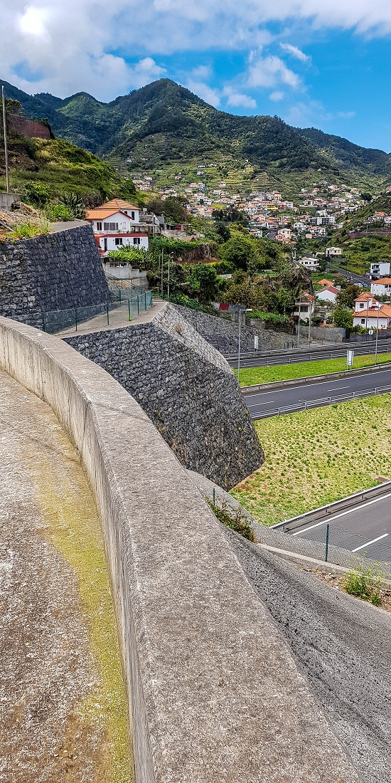 Levada das Figueiras — Do portal do túnel até à ponte da autoestrada — foto 4
