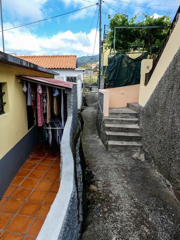 7 May 2019 Circular walk on two levadas around Machico — On to the church of Ribeira Seca — photo 5