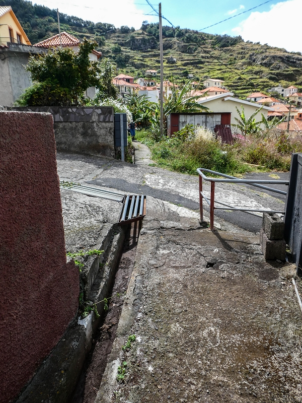 7 May 2019 Circular walk on two levadas around Machico — On to the church of Ribeira Seca — photo 26