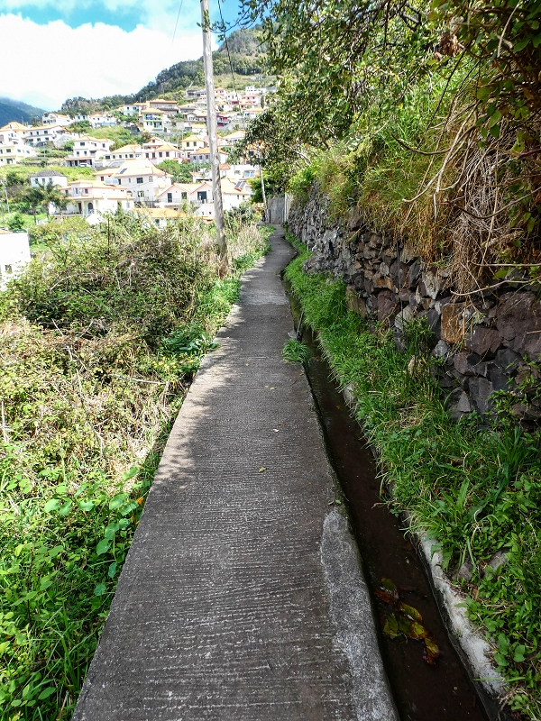 7 May 2019 Circular walk on two levadas around Machico — On to the church of Ribeira Seca — photo 29