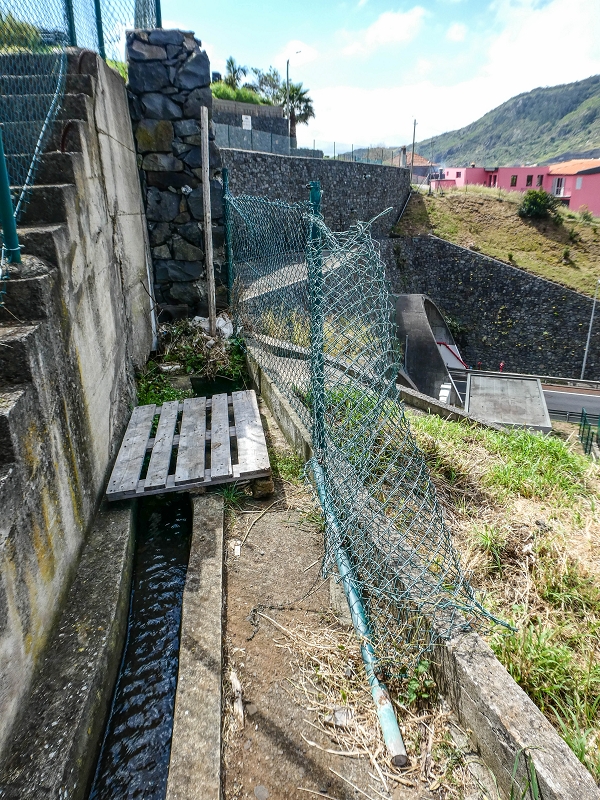 7 May 2019 Circular walk on two levadas around Machico — On to the church of Ribeira Seca — photo 41