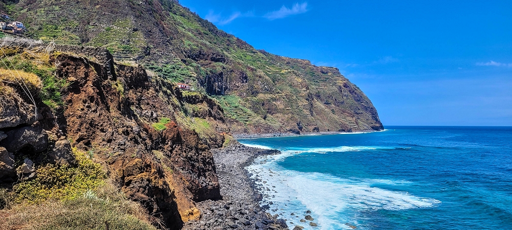 08.06.2024 Auf den Spuren der Trailrunner in Porto Moniz — Downtown Porto Moniz — photo 1