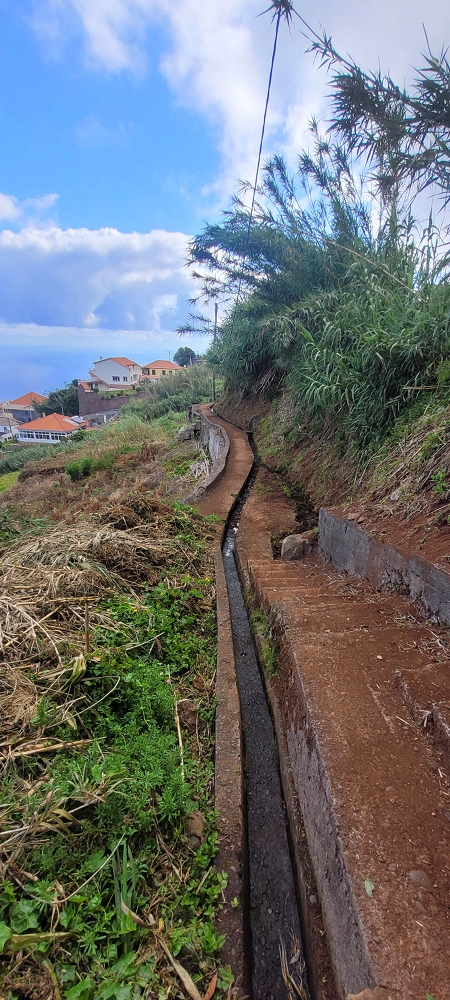 Levada dos Pombais sup. — Até ao Miradouro dos Pombais — foto 17