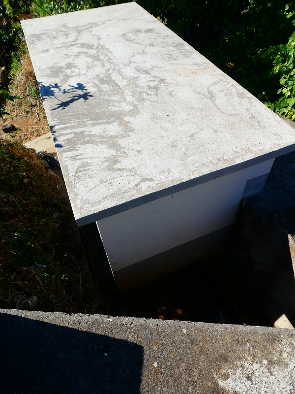Levada do(s) Moinho(s) da Serra — Unterhalb der ER 207 wird das Wasser in diesem Häuschen auf die Endäste verteilt — Foto 1