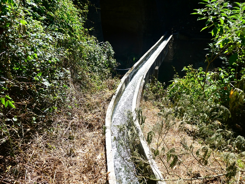 Levada do(s) Moinho(s) da Serra — Brückenpassage der Ribeira do Moreno — Foto 3