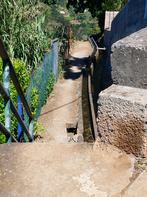 8 July 2018 Circular walk via the Levada do Moinho da Serra, Cascata Madre de Agua, Levada dos Tornos and Levada Nova de Santa Cruz — As far as the junction with the Rua Lombo dos Moinhos — photo 8