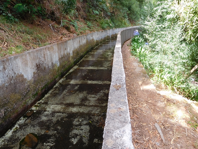 8 August 2015 Afternoon at Central da Calheta — To the Calheta I power station — photo 2
