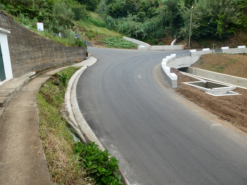Levada do Castelejo — Zur Kreuzung mit der ER-108 — Foto 4